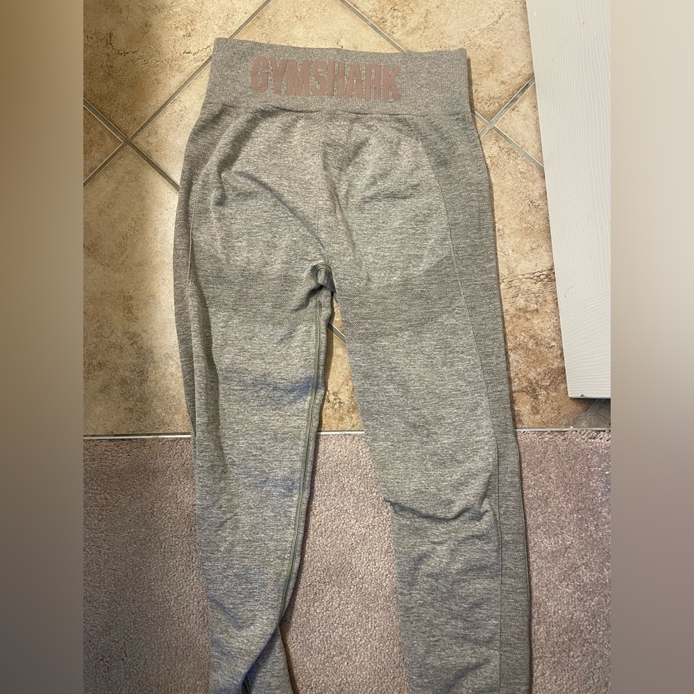 Gymshark Olive and Pink Legging